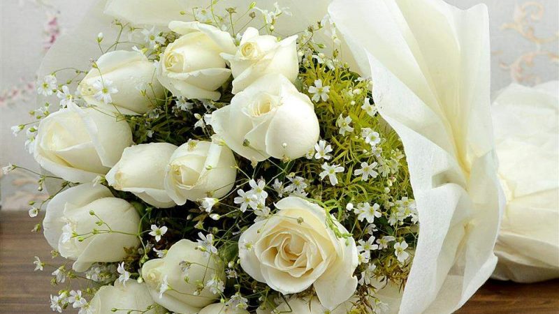 White Roses Bouquet: Faster And Cheaper In 2022