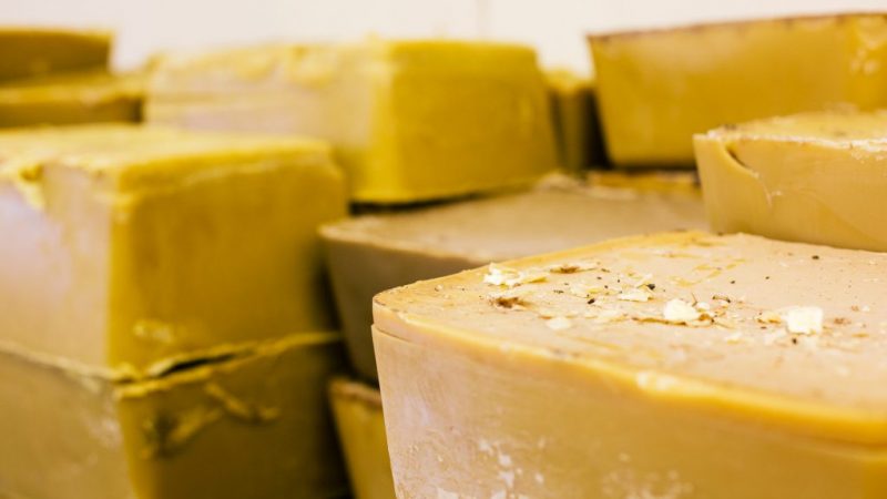 How to Purchase Beeswax Products at Fair Costs?