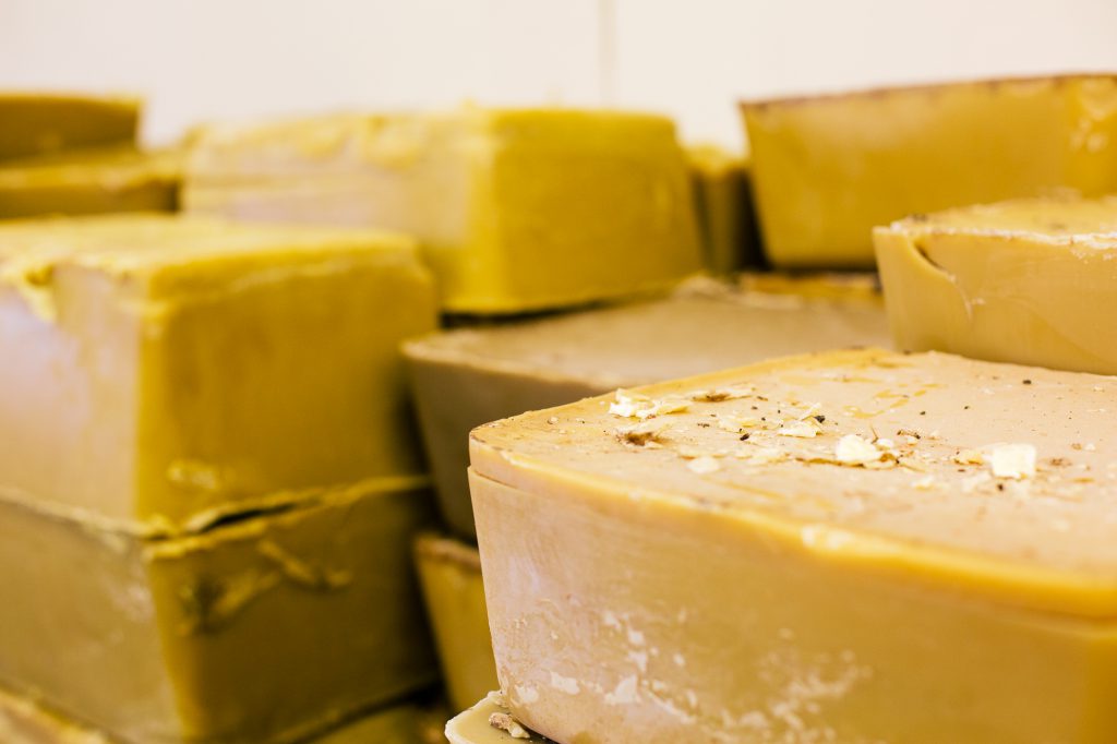 How to Purchase Beeswax Products at Fair Costs?