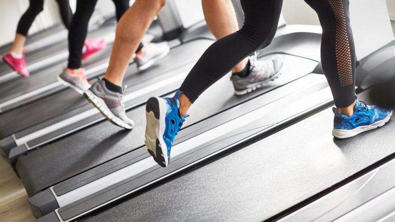 Know the health benefits of using incline treadmills