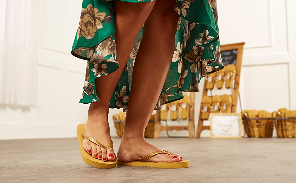 Comfortable and Stylish: The Importance of Wedding Flip Flops for Guests